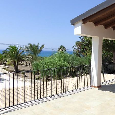 La Villa Rosa Al Mare بوزالو المظهر الخارجي الصورة