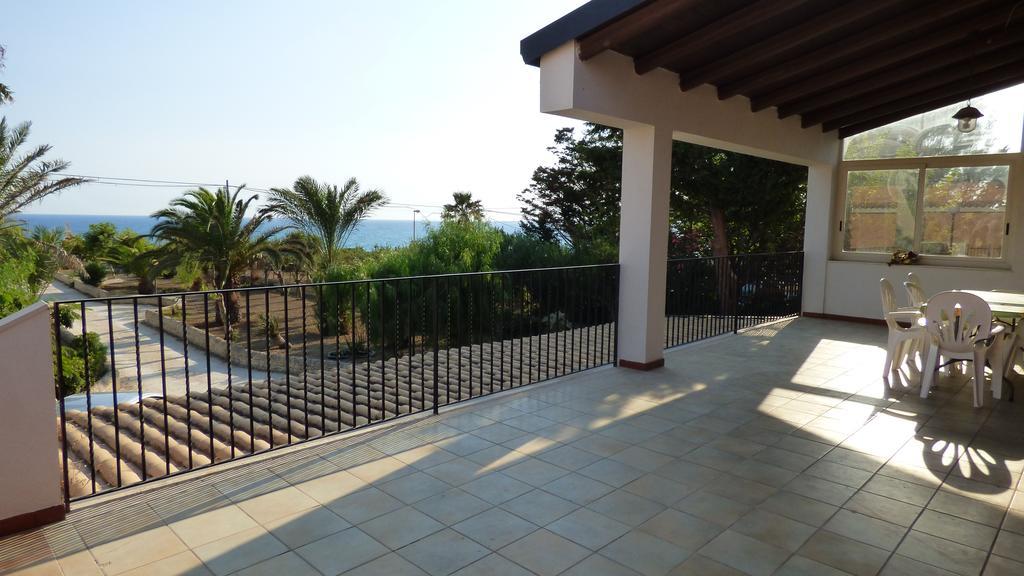 La Villa Rosa Al Mare بوزالو المظهر الخارجي الصورة