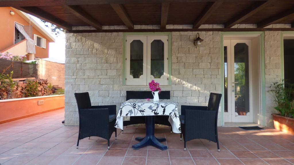 La Villa Rosa Al Mare بوزالو المظهر الخارجي الصورة