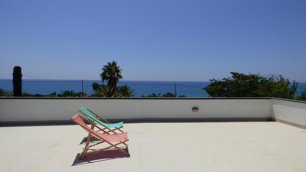 La Villa Rosa Al Mare بوزالو المظهر الخارجي الصورة